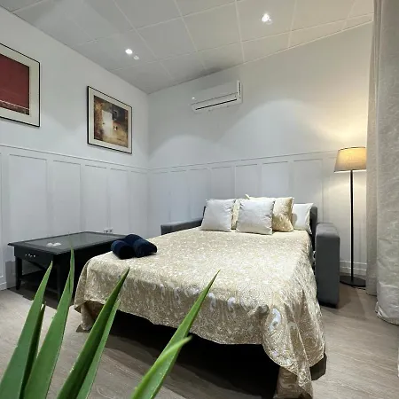 Nebro Luna Апартаменты Кадис