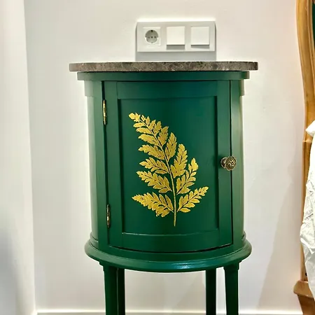 Nebro Luna, En El Corazón De Apartamento *