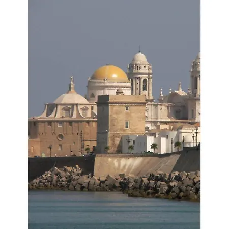 Nebro Luna, En El Corazon De Daire Cadiz