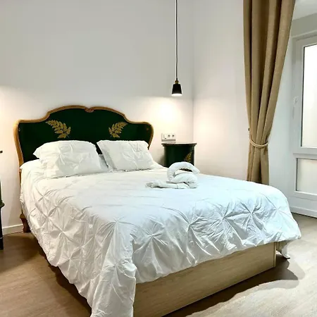 Apartment Nebro Luna, En El Corazon De *