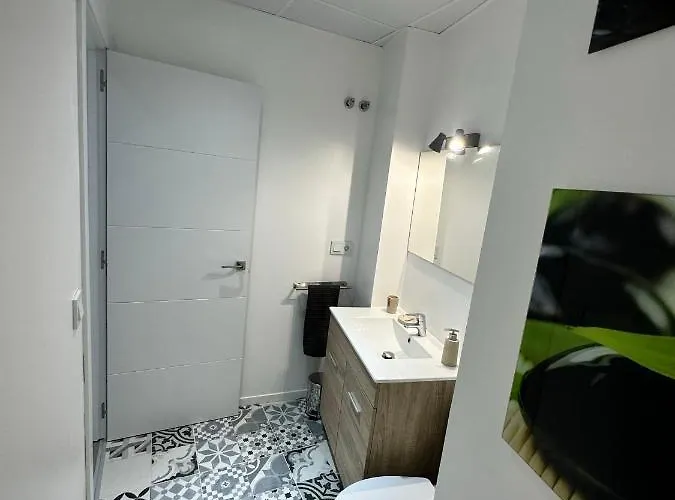 Apartment Nebro Luna, En El Corazon De Cádiz